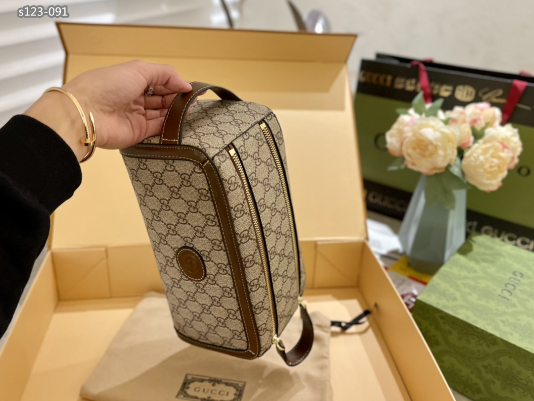 TL6005 GUCCI  52.99$ gallery