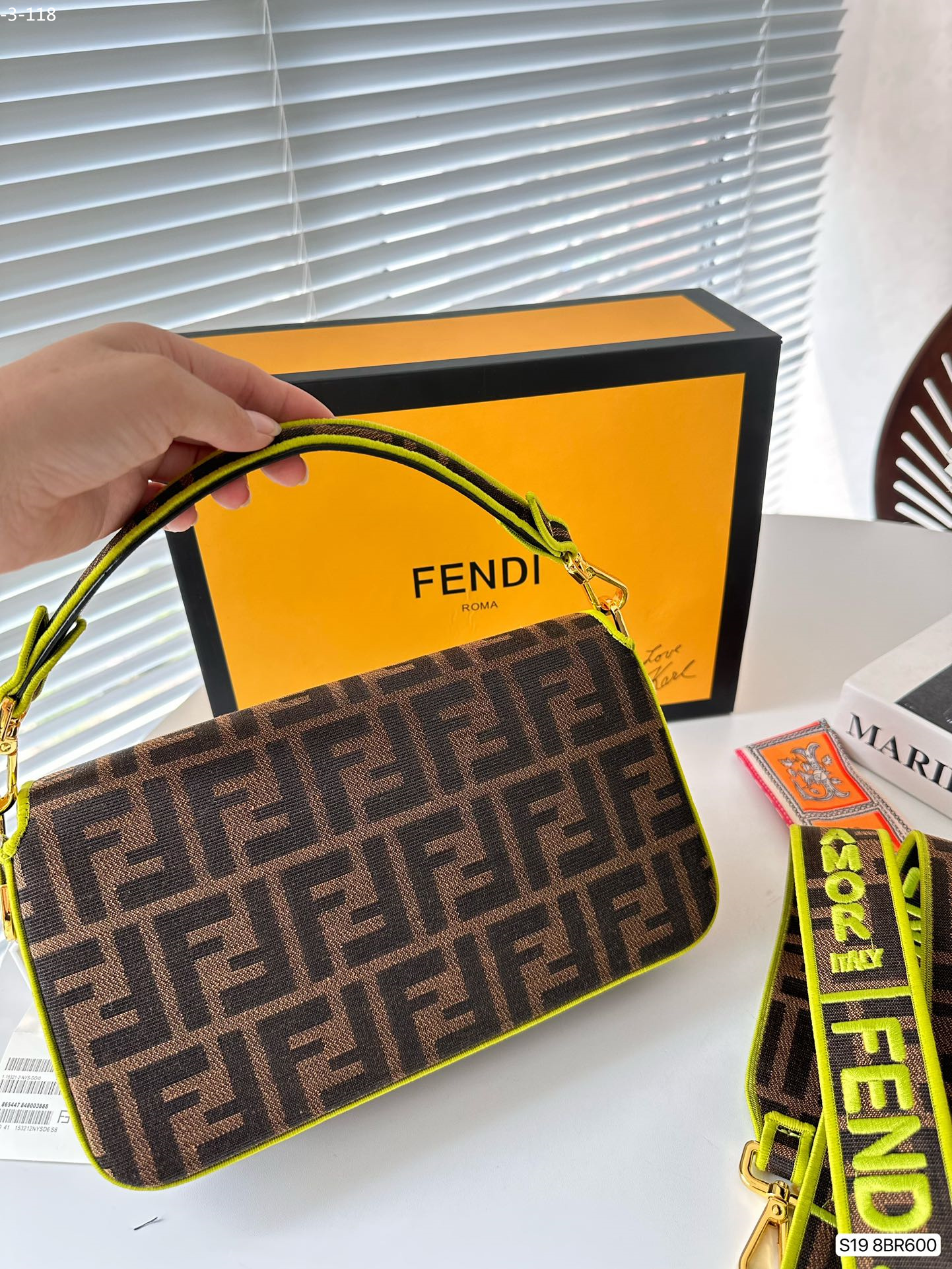 TL6172 FENDI 49.99$ gallery