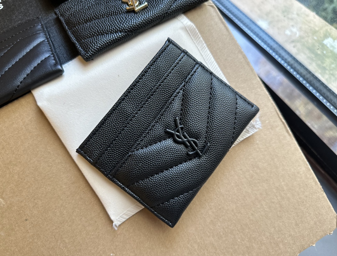 TL6421 YSL  35$ gallery