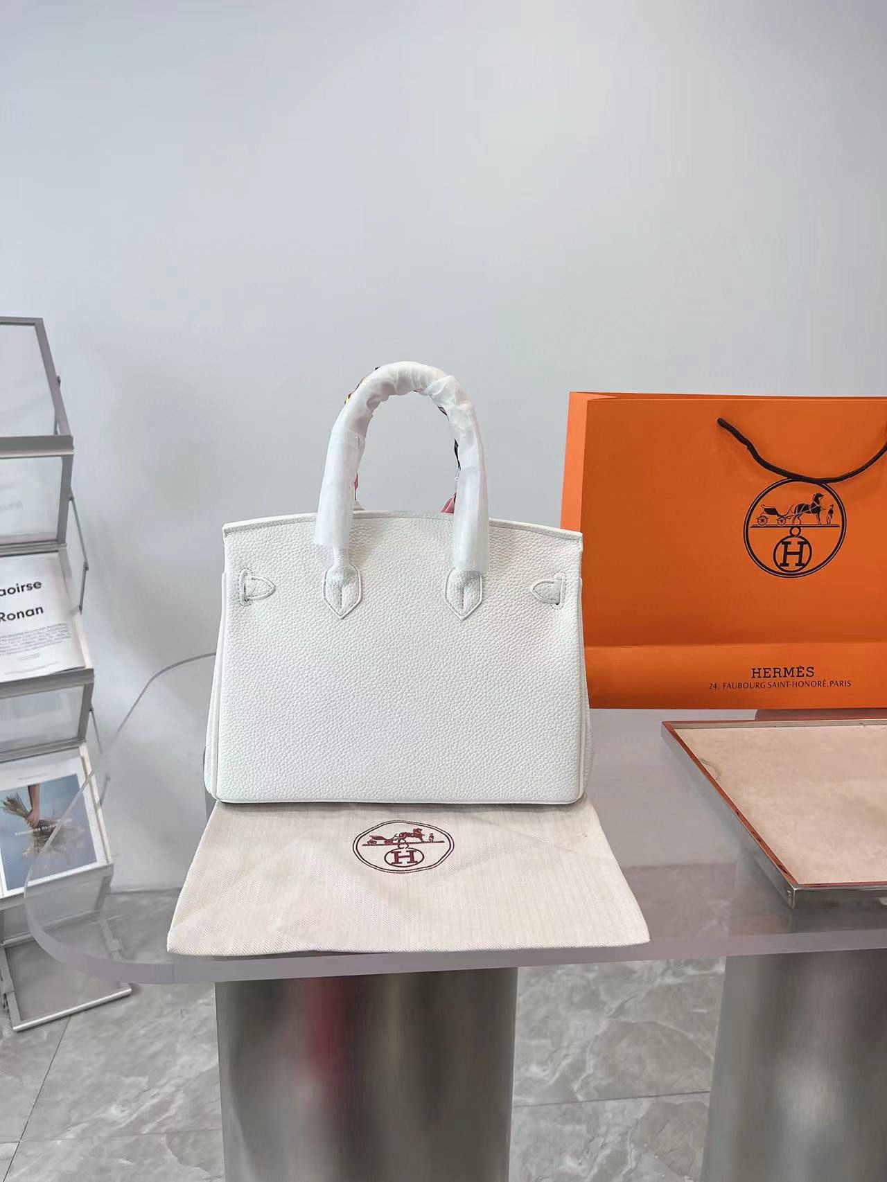 TL6438 HERMES 59.99$ gallery