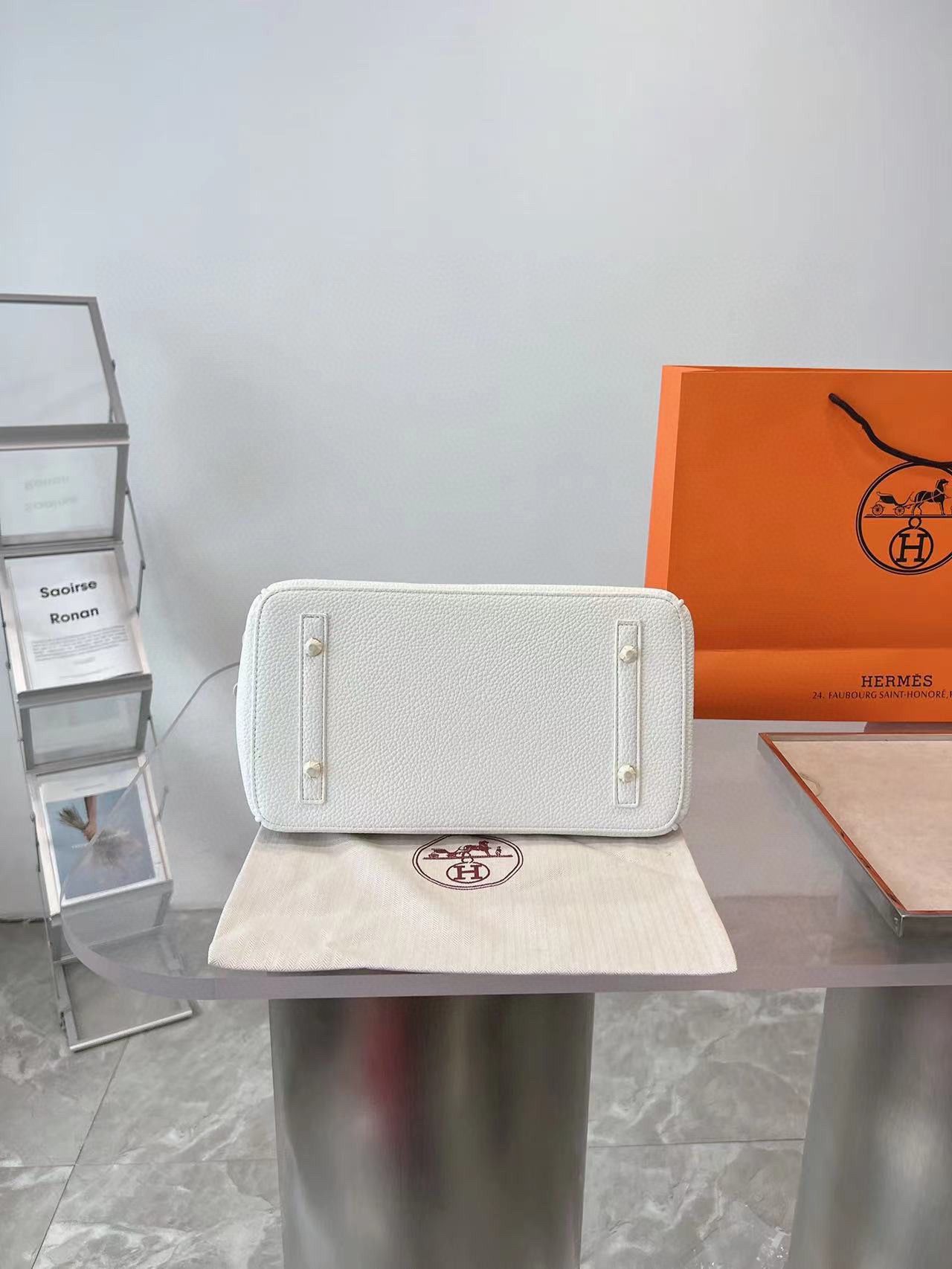 TL6438 HERMES 59.99$ gallery