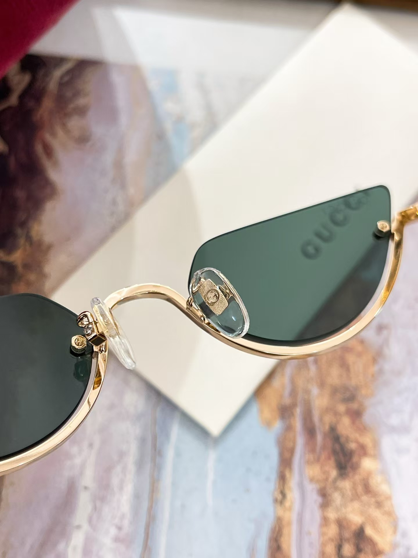 TL6724 GUCCI 49.9$ gallery