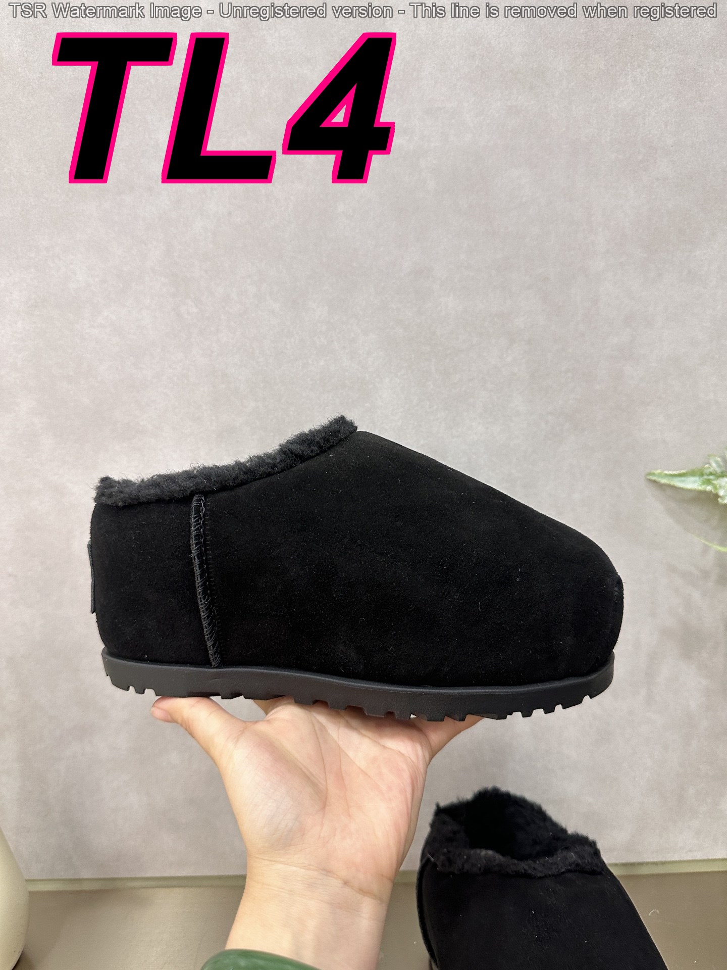 TL6853 UGG  65$ gallery