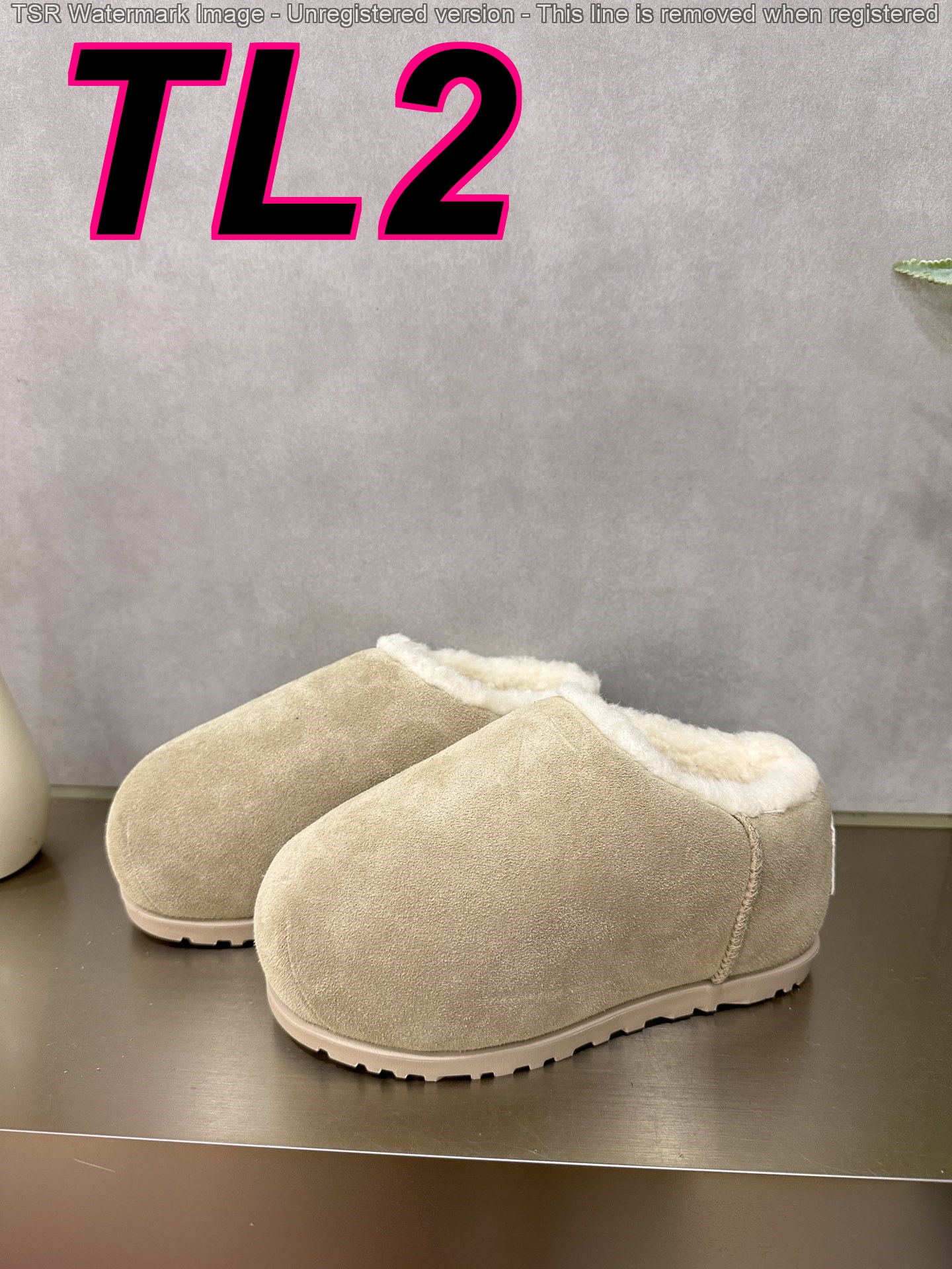 TL6853 UGG  65$ gallery