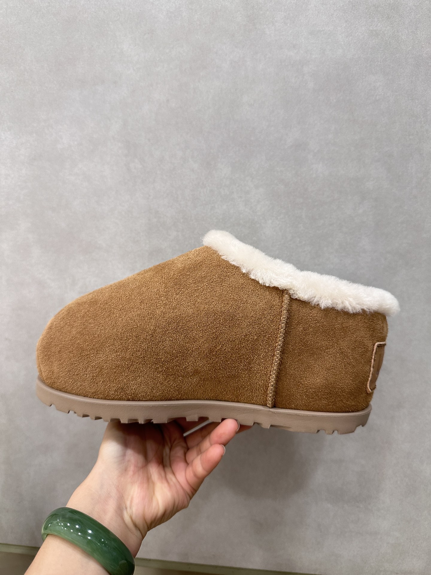 TL6853 UGG  65$ gallery