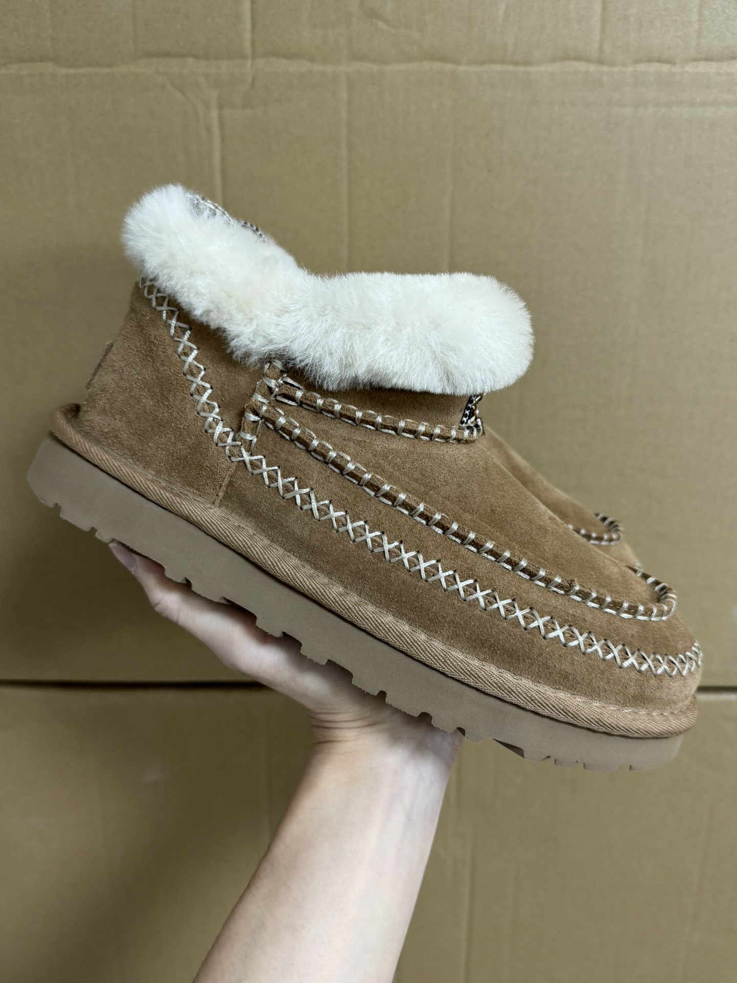 TL6909 UGG 88$ gallery