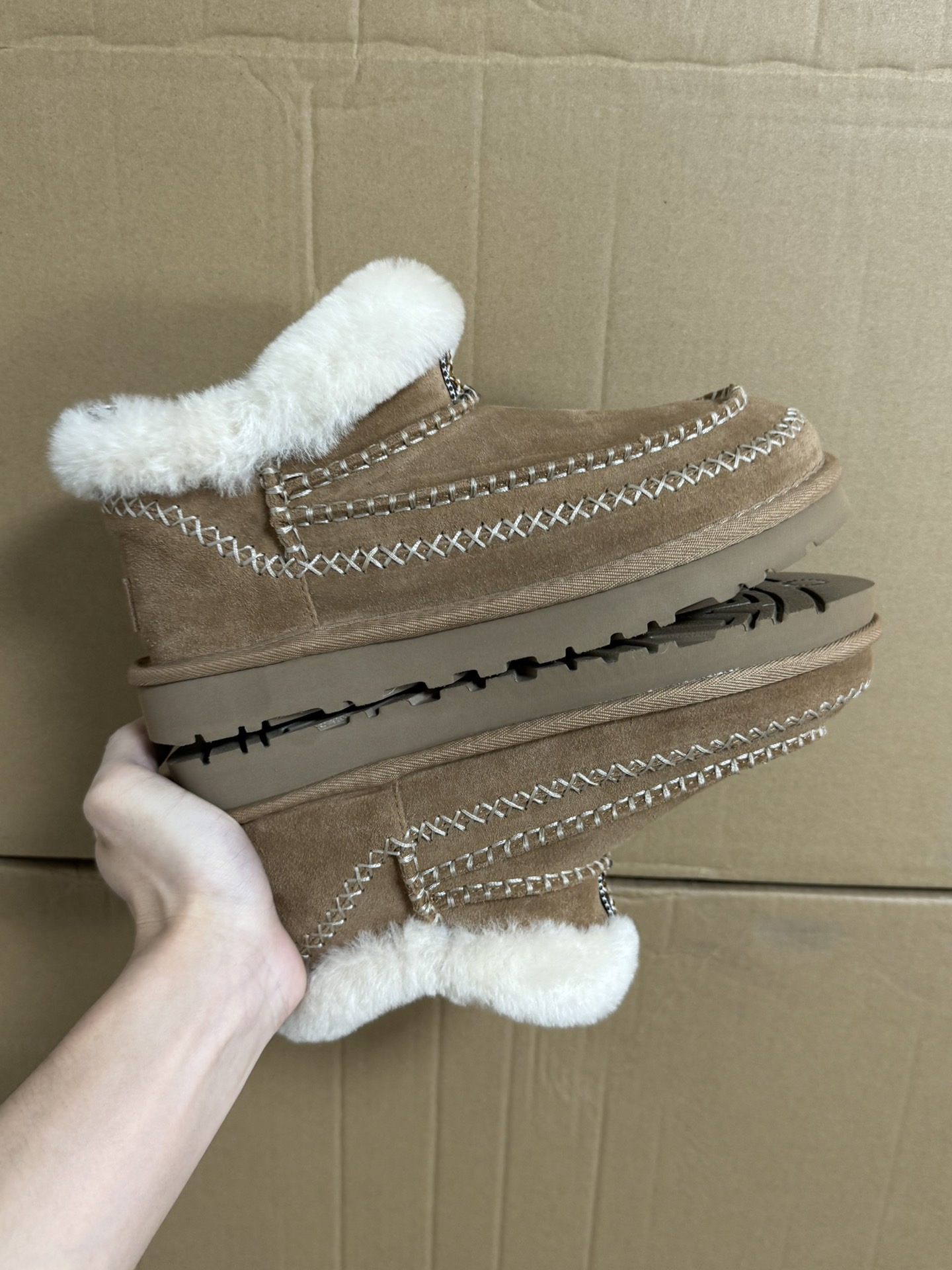 TL6909 UGG 88$ gallery