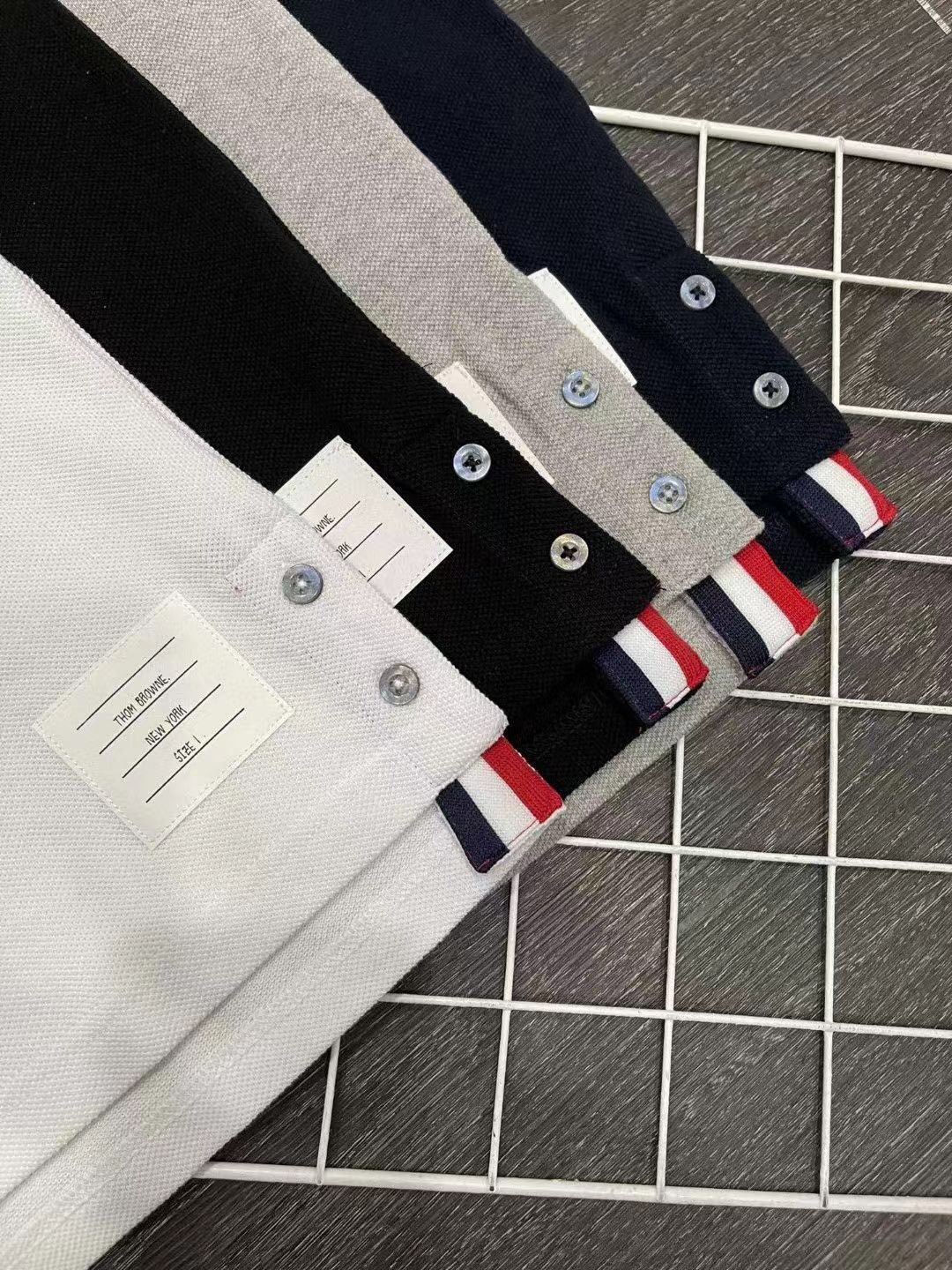 TOMMY 33.33$  code 241-6642-R gallery