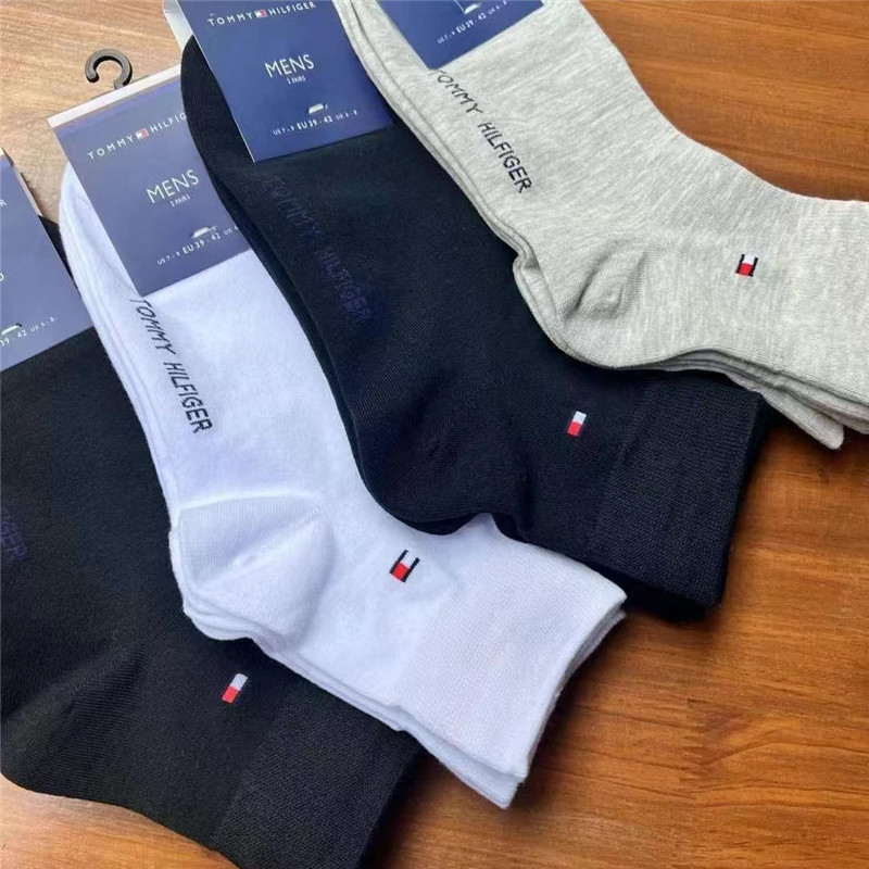 TOMMY HILFIGER SOCKS WZ201-WZ204 gallery