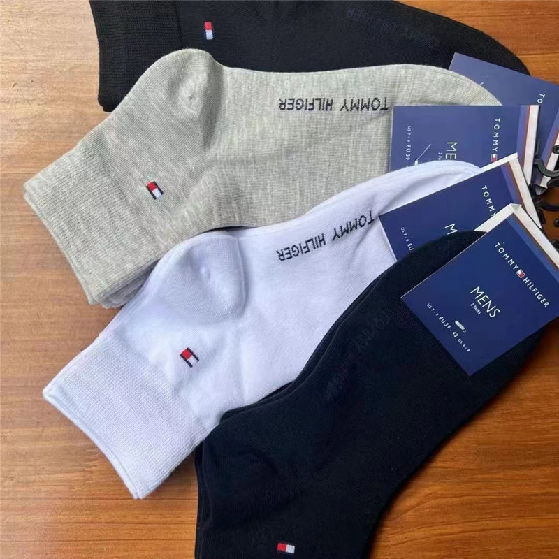 TOMMY HILFIGER SOCKS WZ201-WZ204 gallery