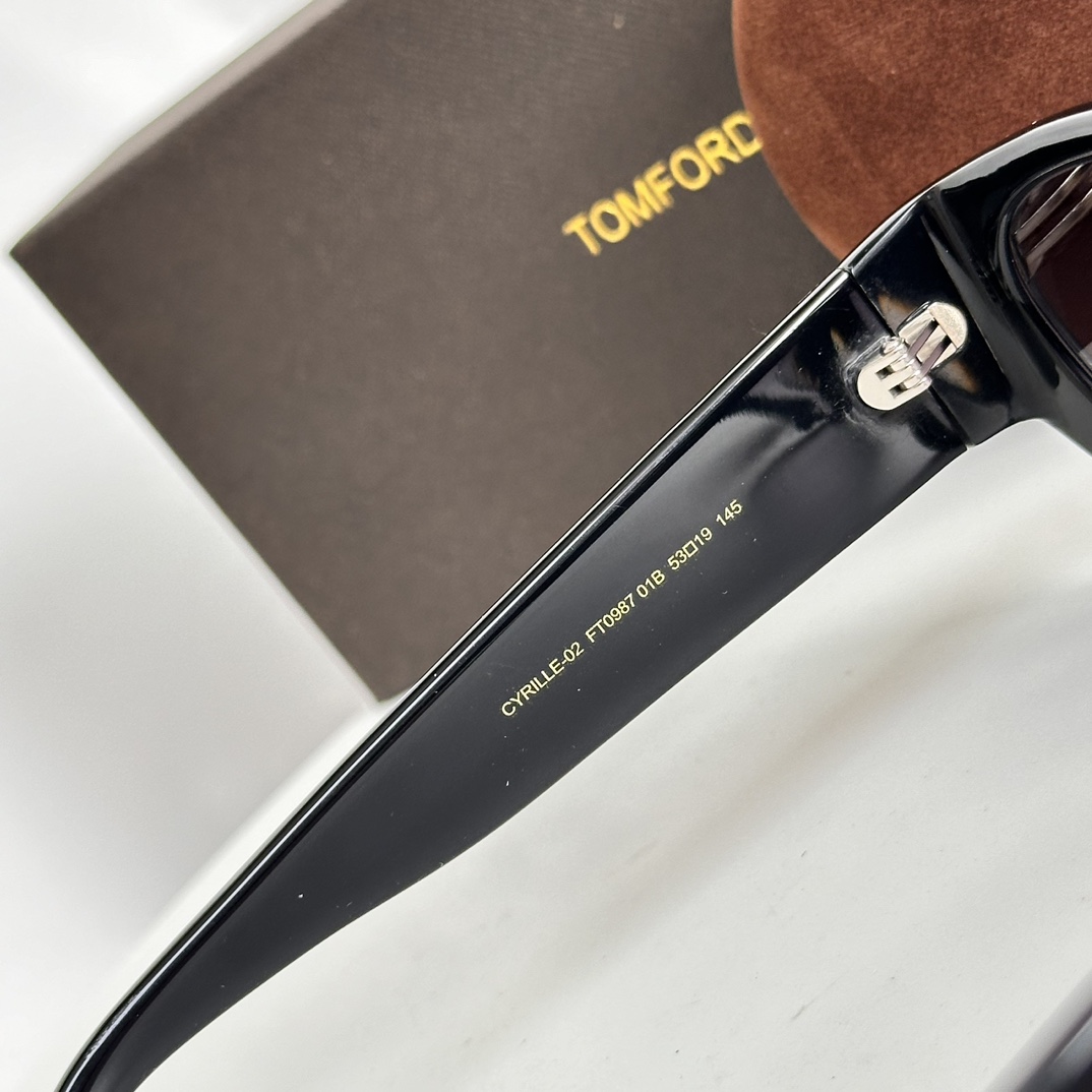 TOM FORD $43 gallery