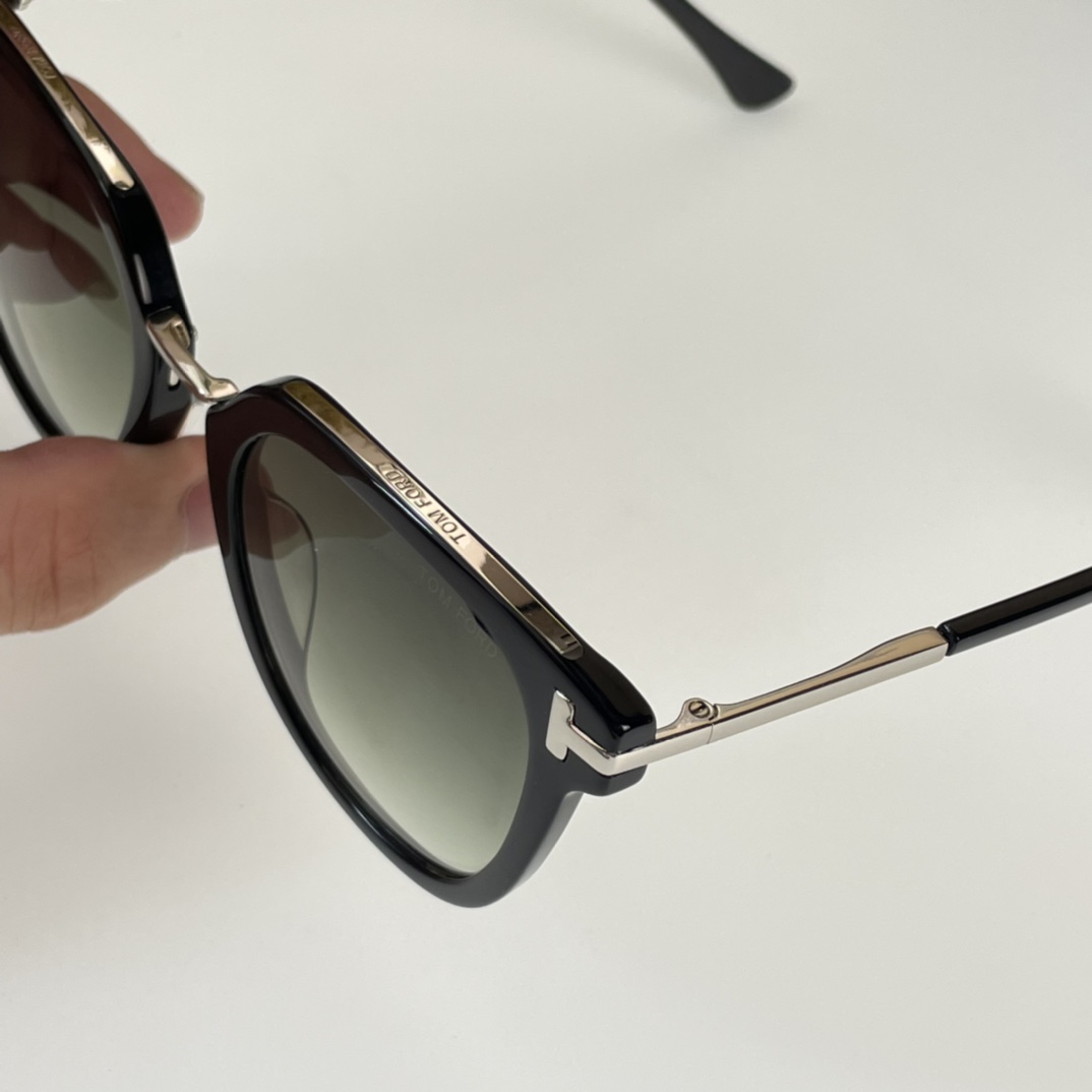 TOM FORD $44 gallery