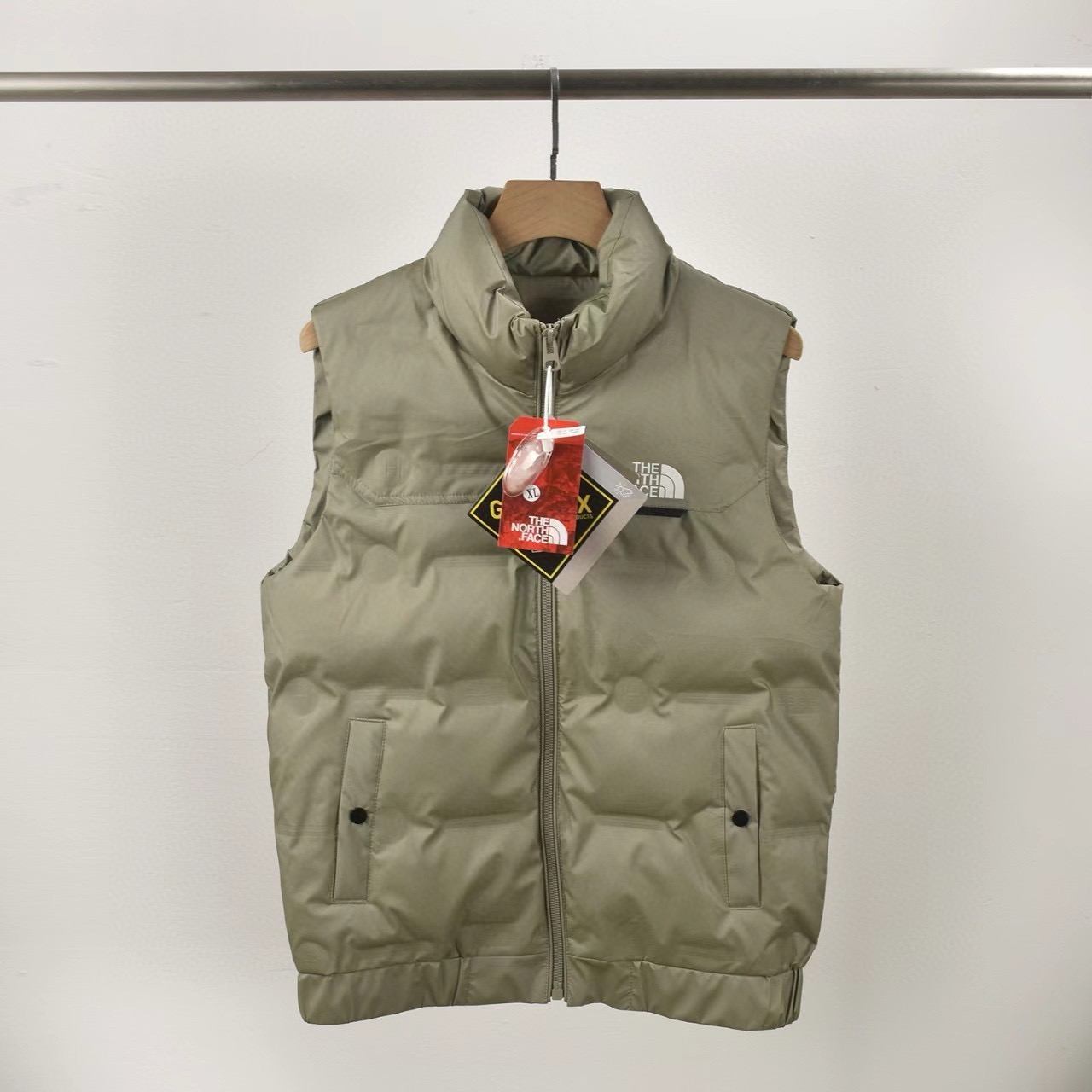 The north face Vest  XJ100-XJ102 gallery