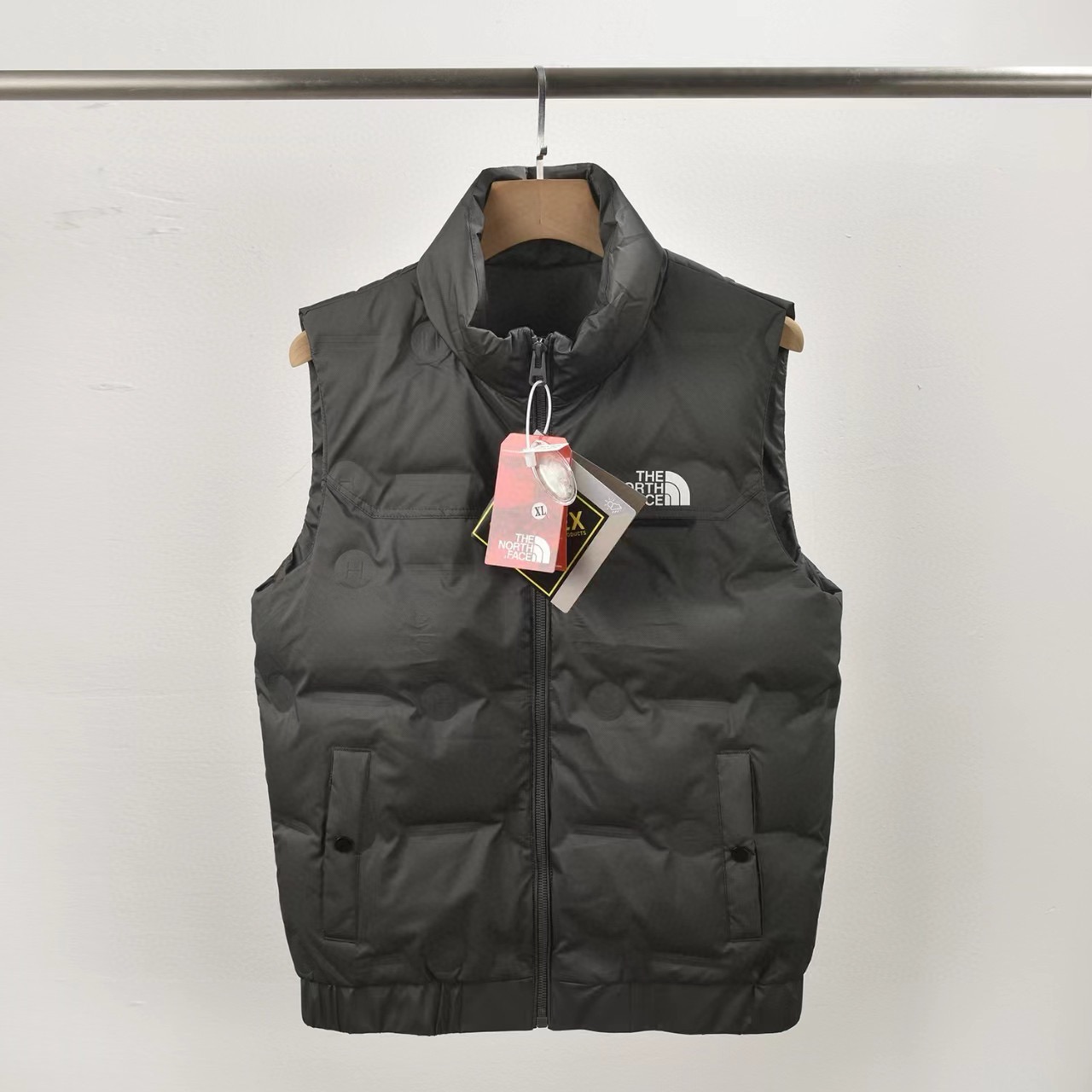 The north face Vest  XJ100-XJ102 gallery