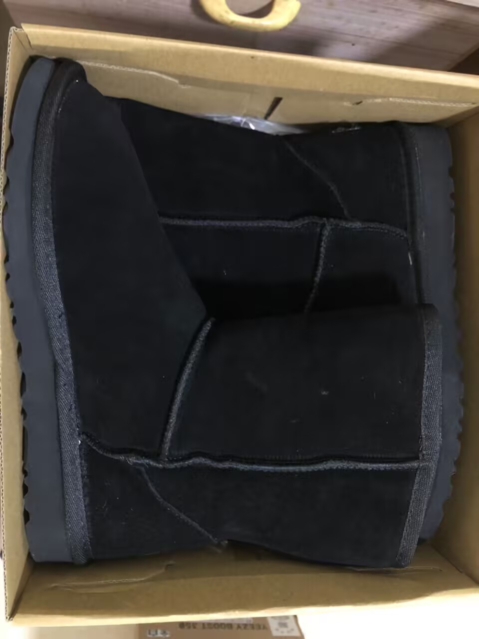 UBA  UGG  59.99usd gallery