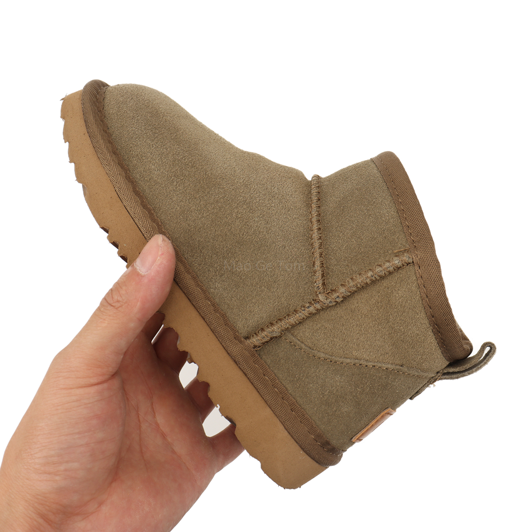 UGG 25.33$  code 279-6767-R gallery