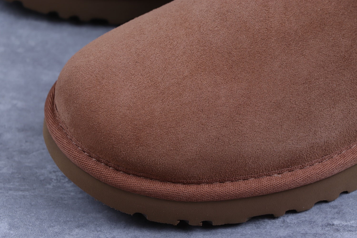 UGG 32.32$ CODE 279-2436-R gallery