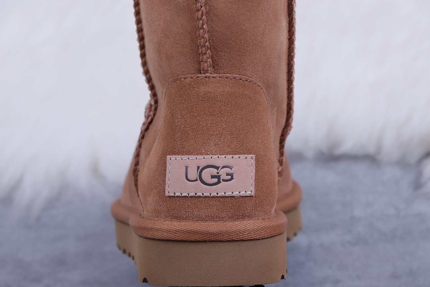 UGG 35.73$ 编号279-2437-R gallery