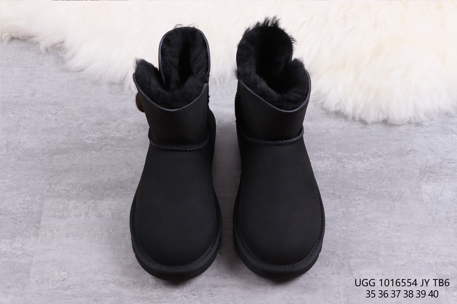 UGG 37.47$ 编号279-2435-R gallery