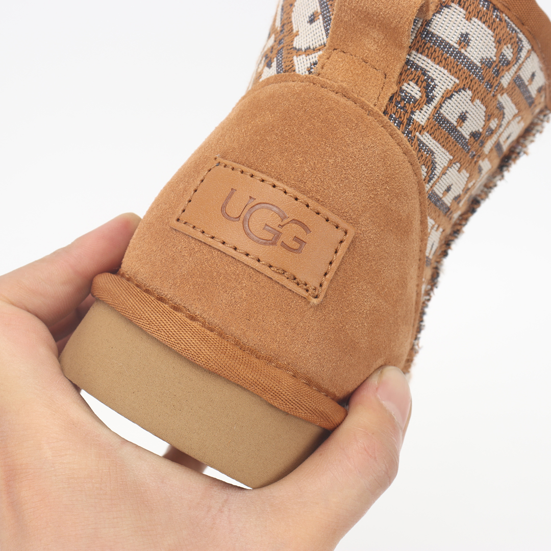 UGG 38.88$ 编号279-5024-R gallery