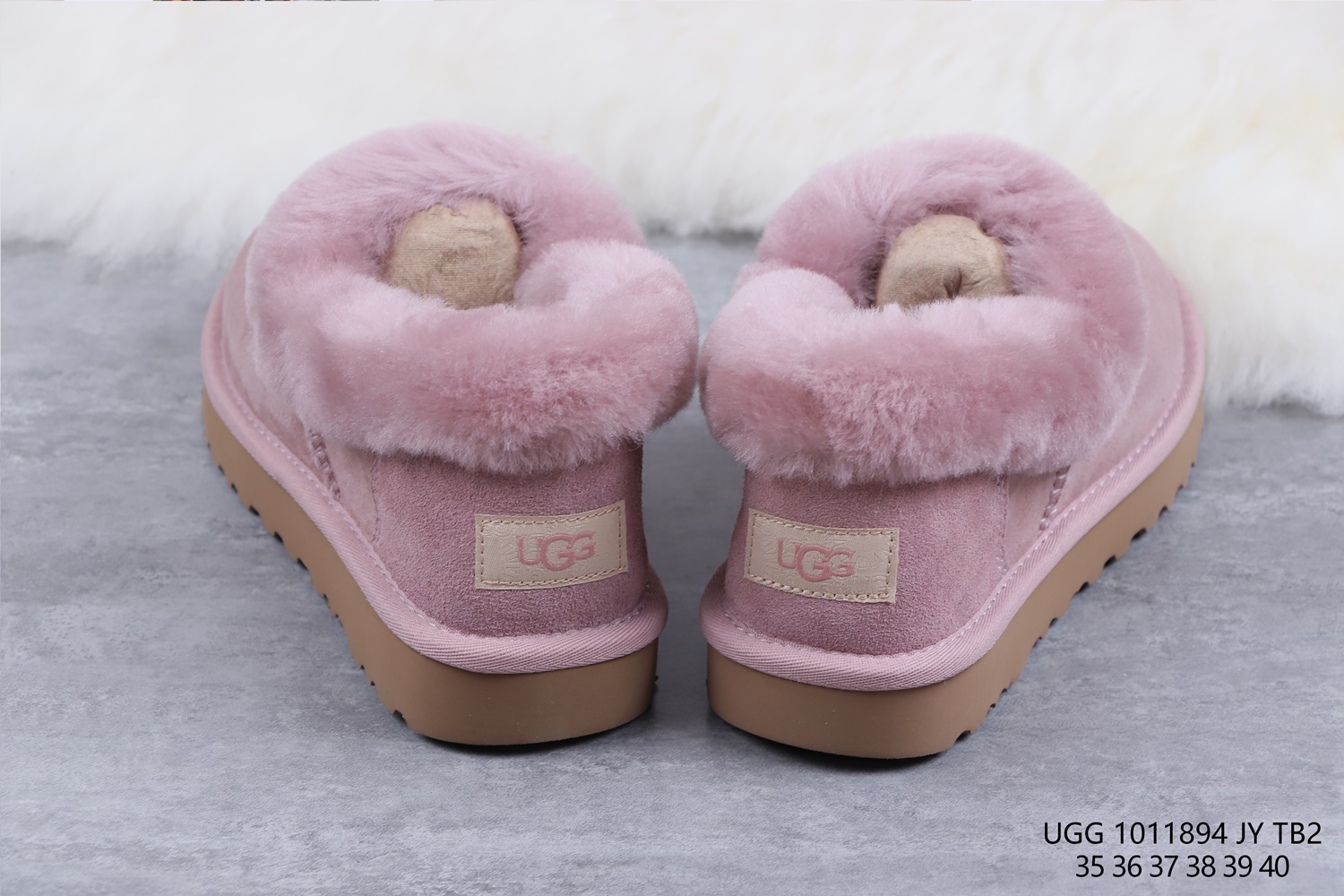 UGG 39.21 编号279-2423-R gallery