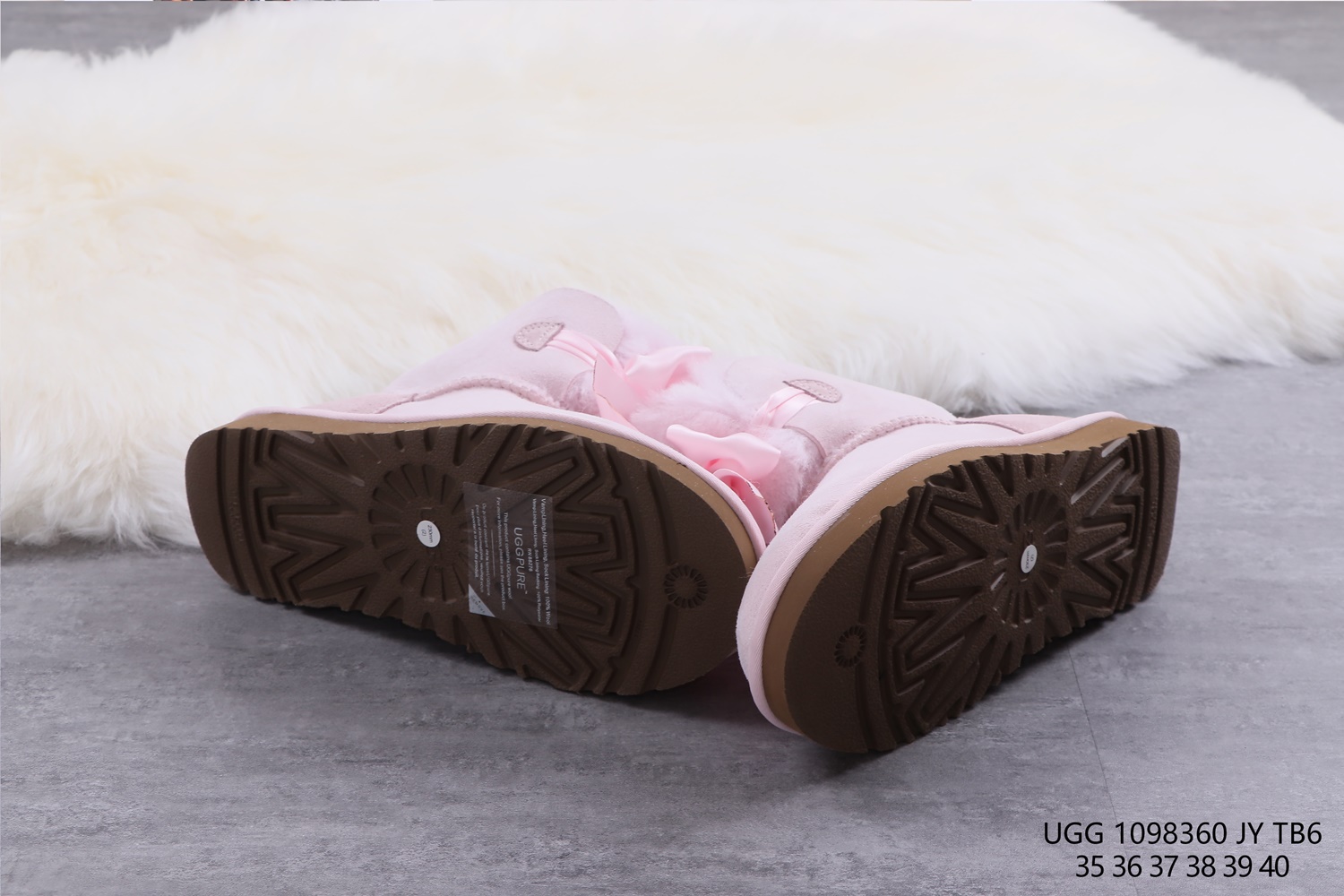 UGG 39.24$ 编号279-2422-R gallery