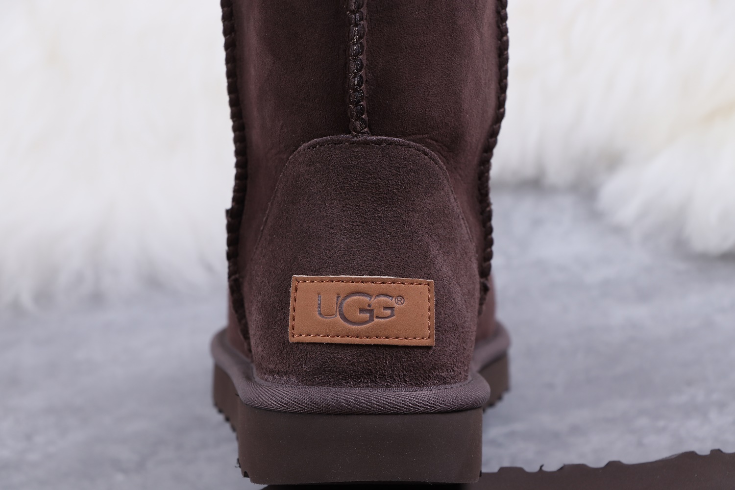 UGG 39.28$ 编号279-2438-R gallery