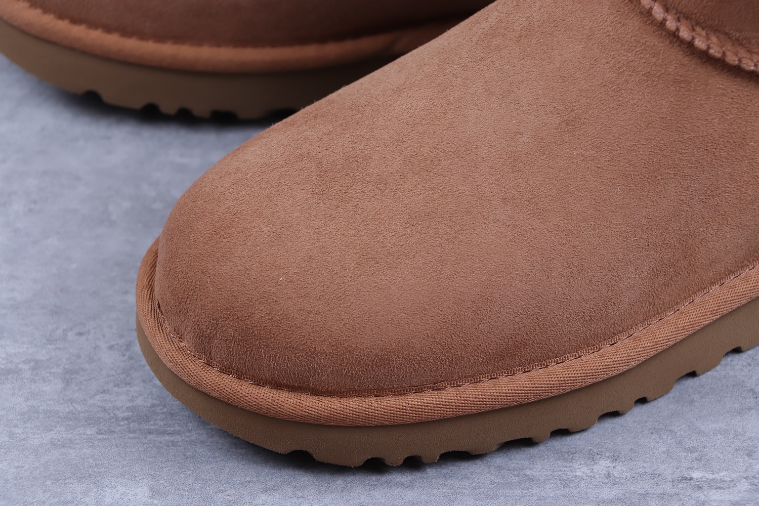 UGG 39.29$ 编号279-2439-R gallery