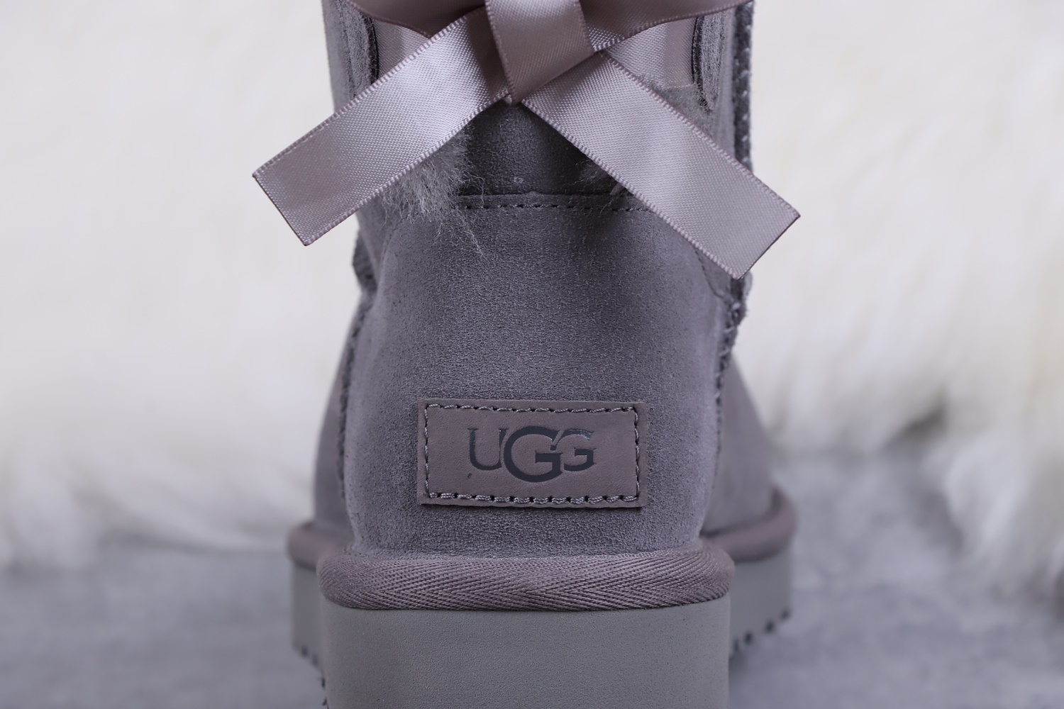 UGG 39.31$ 编号279-2440-R gallery