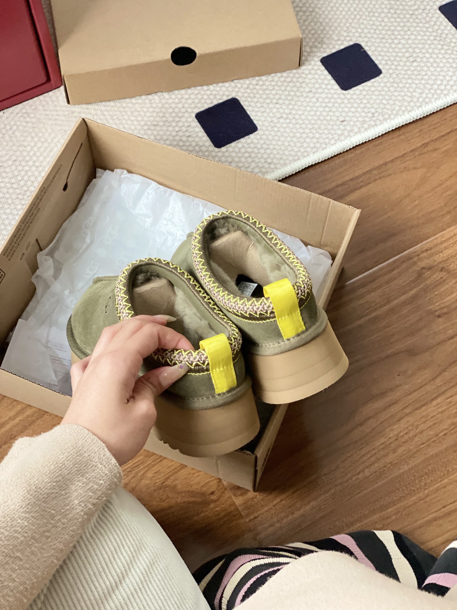 UGG 39.99$  code 519-10088-T gallery