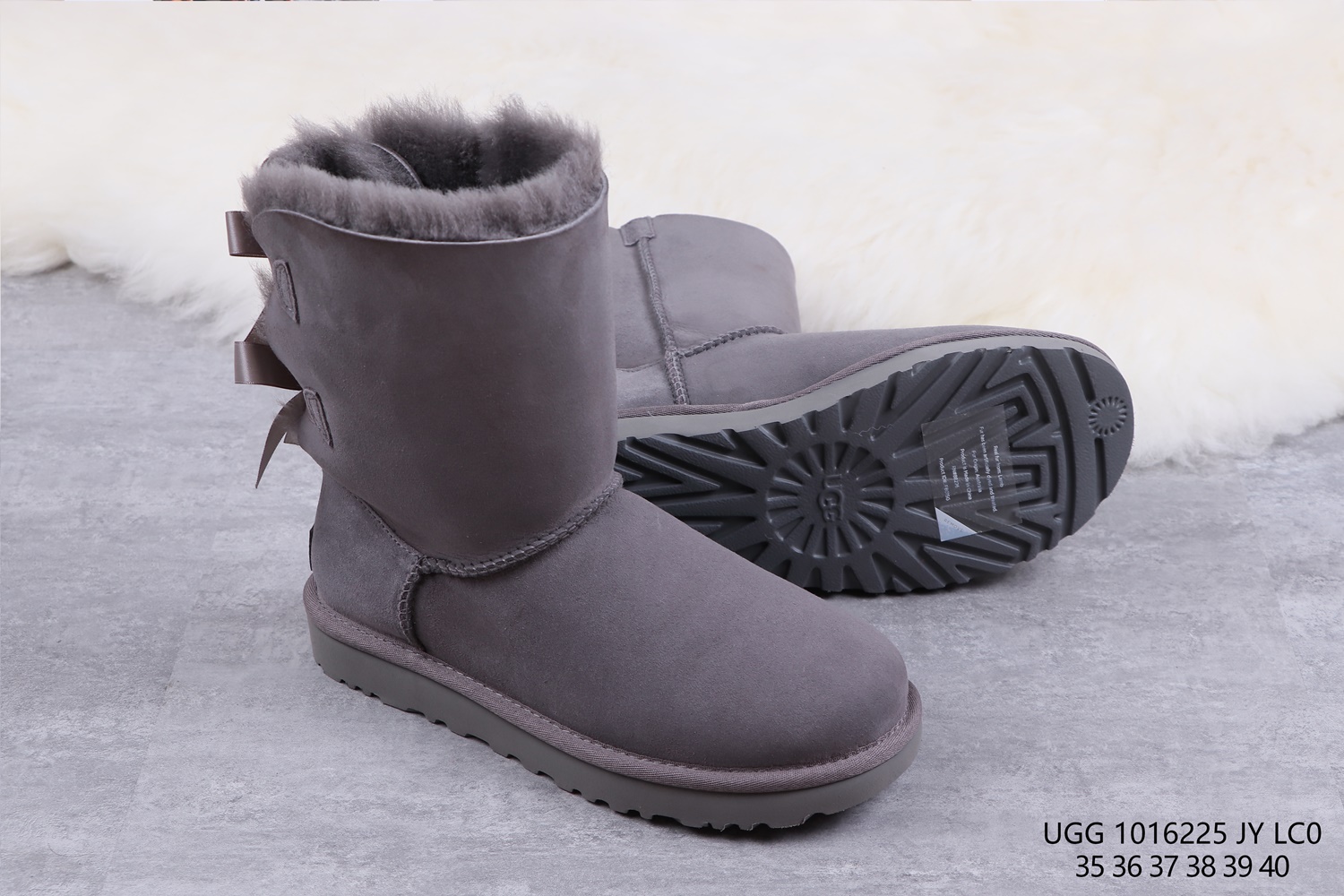 UGG 42.68$ 编号279-2441-R gallery