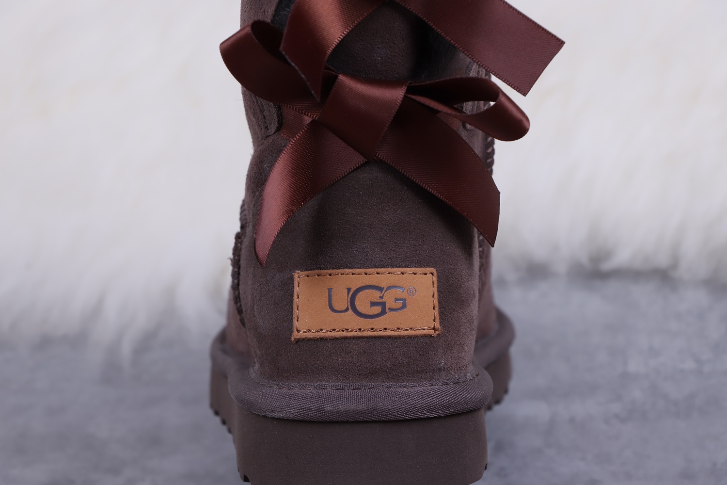 UGG 42.68$ 编号279-2441-R gallery