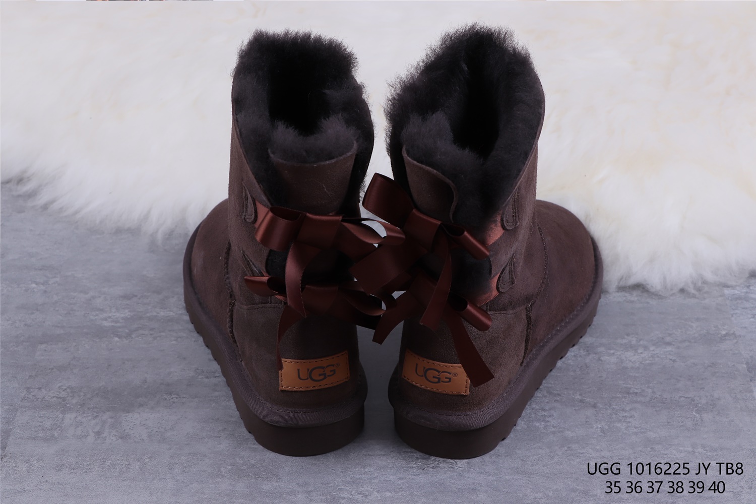 UGG 42.68$ 编号279-2441-R gallery