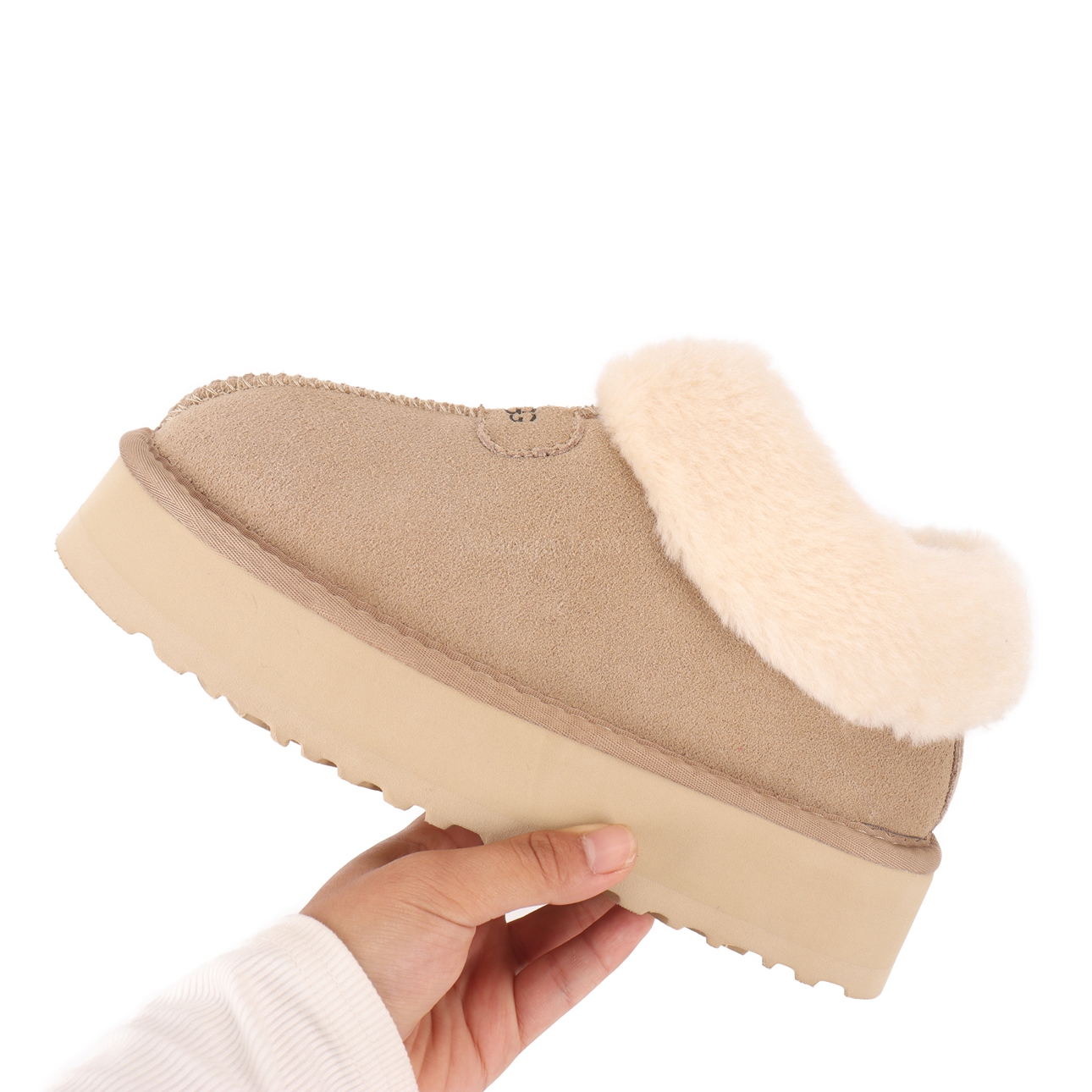 UGG 46.26$    CODE 279-10462-T gallery