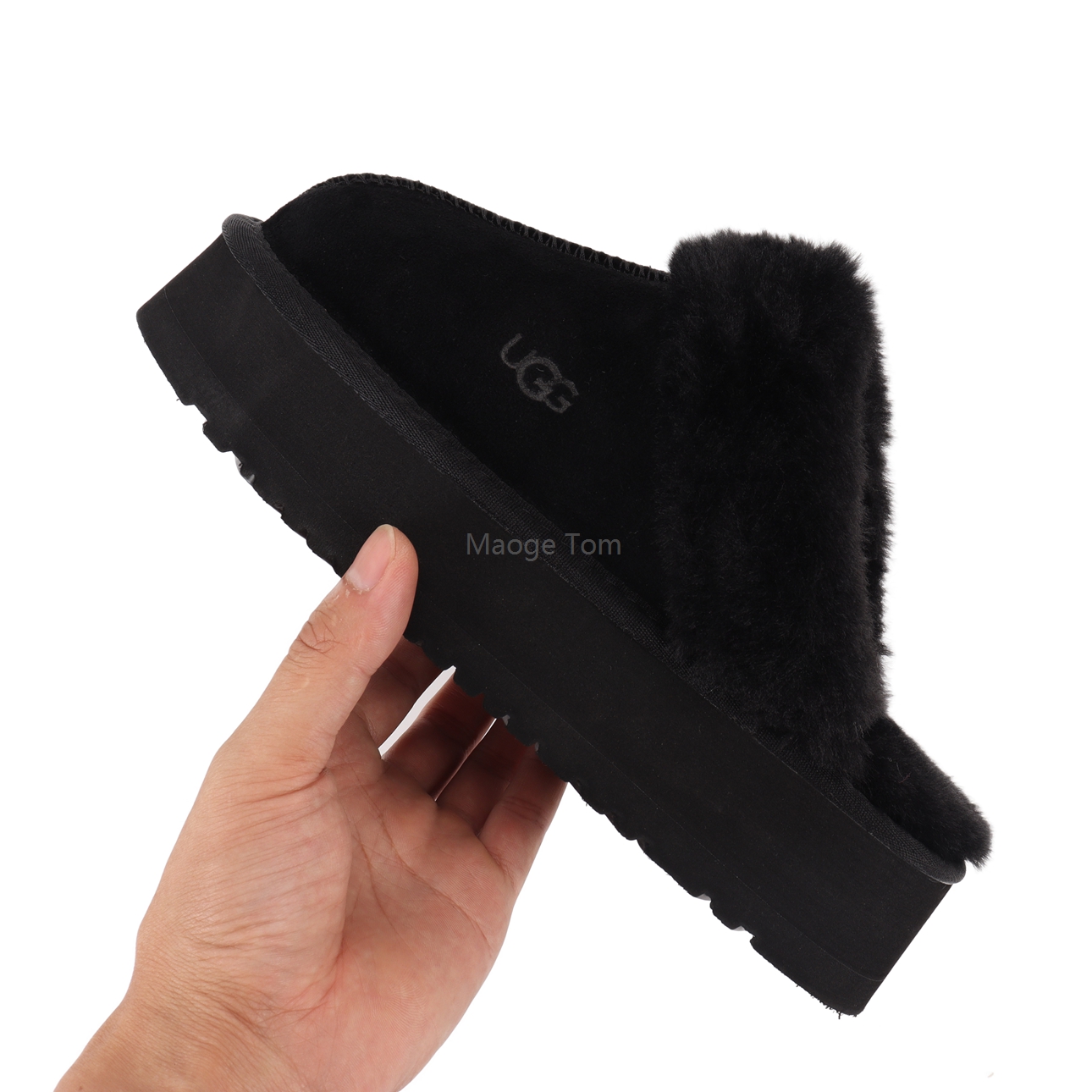 UGG 46.26$    CODE 279-10468-T gallery