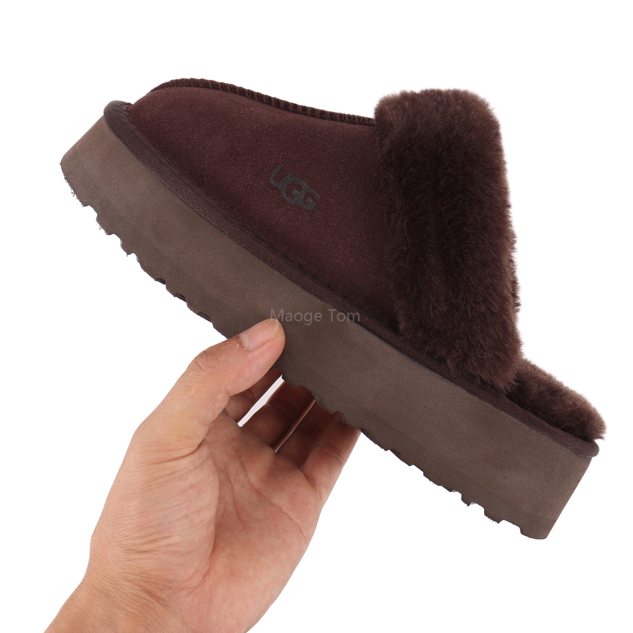 UGG 46.26$    CODE 279-10468-T gallery