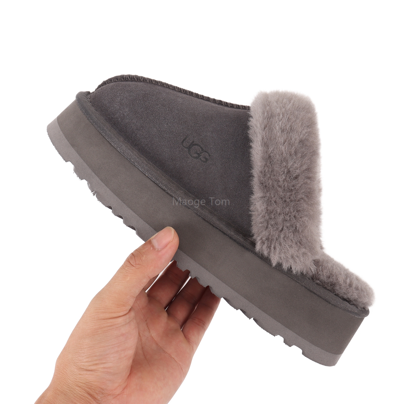 UGG 46.26$    CODE 279-10468-T gallery