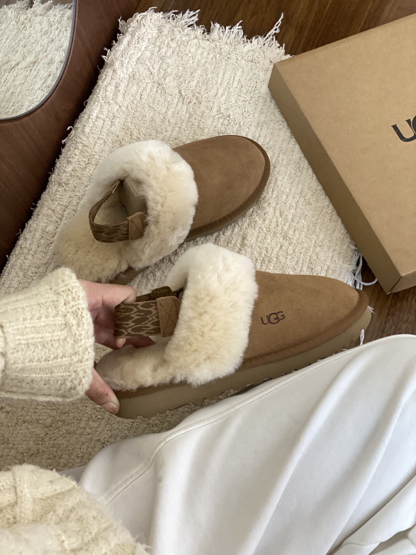 UGG 49.99$  code 356-6804-R gallery