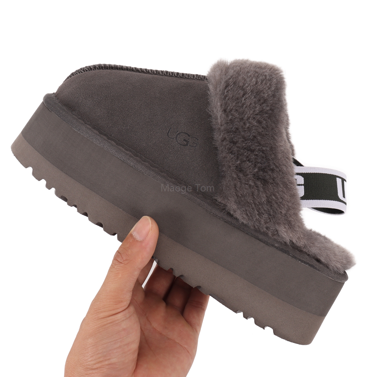 UGG 51.15$    CODE 279-10466-T gallery