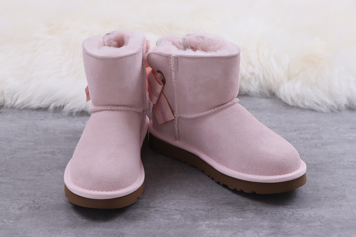 UGG 52.28$ 编号279-2434-R gallery