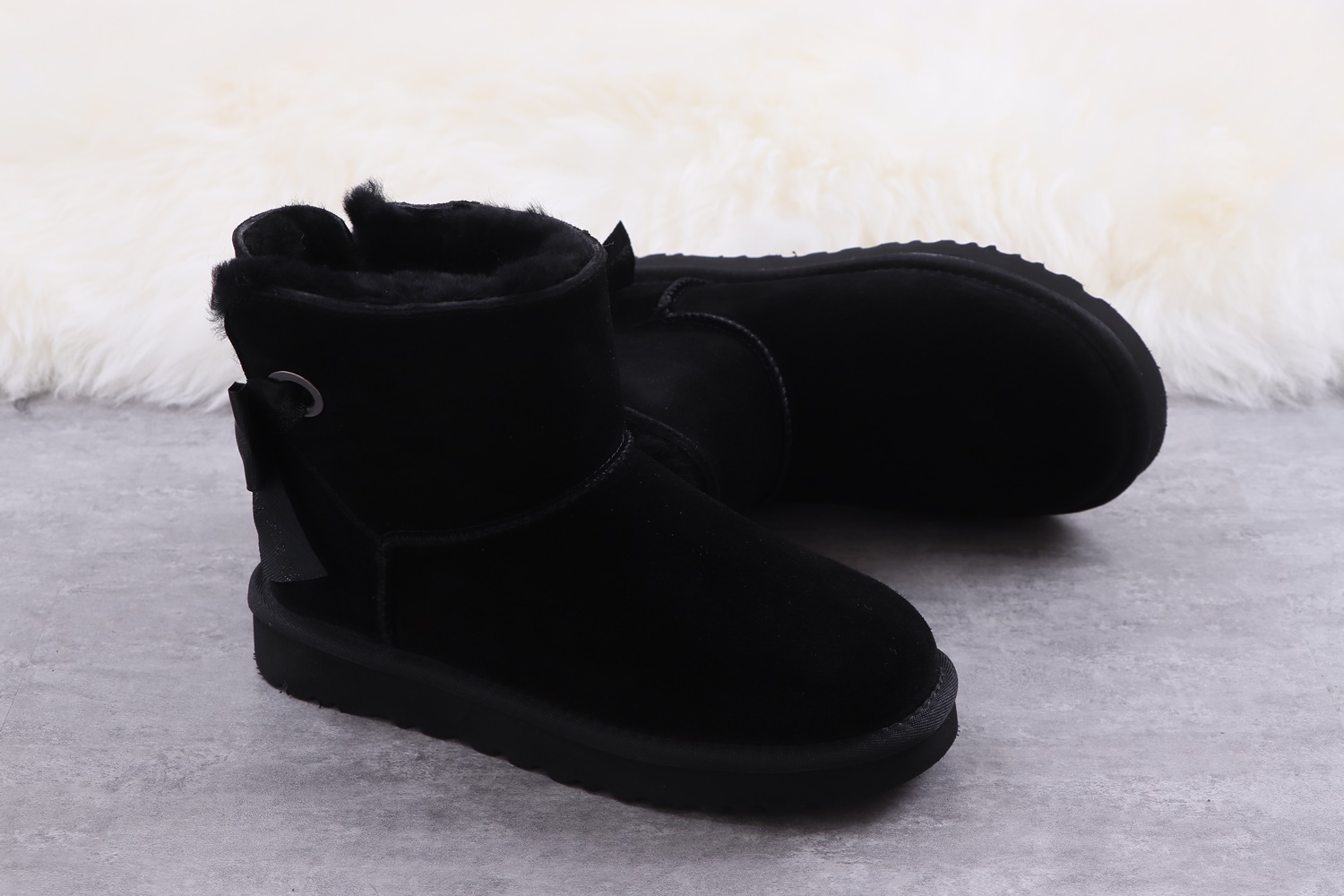 UGG 52.28$ 编号279-2434-R gallery