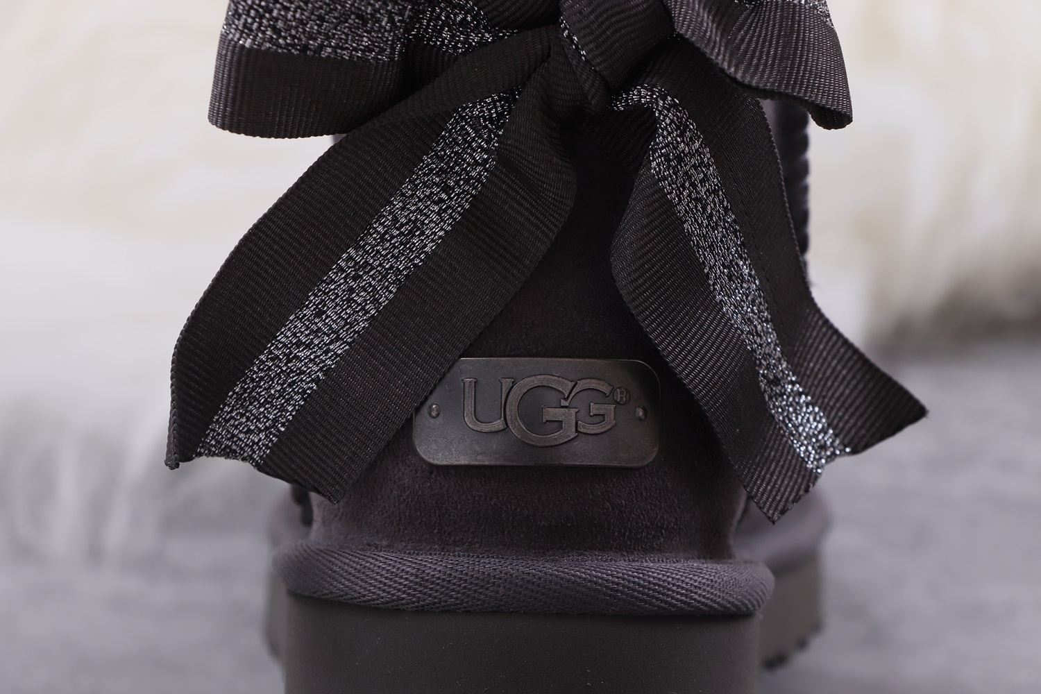 UGG 52.28$ 编号279-2434-R gallery