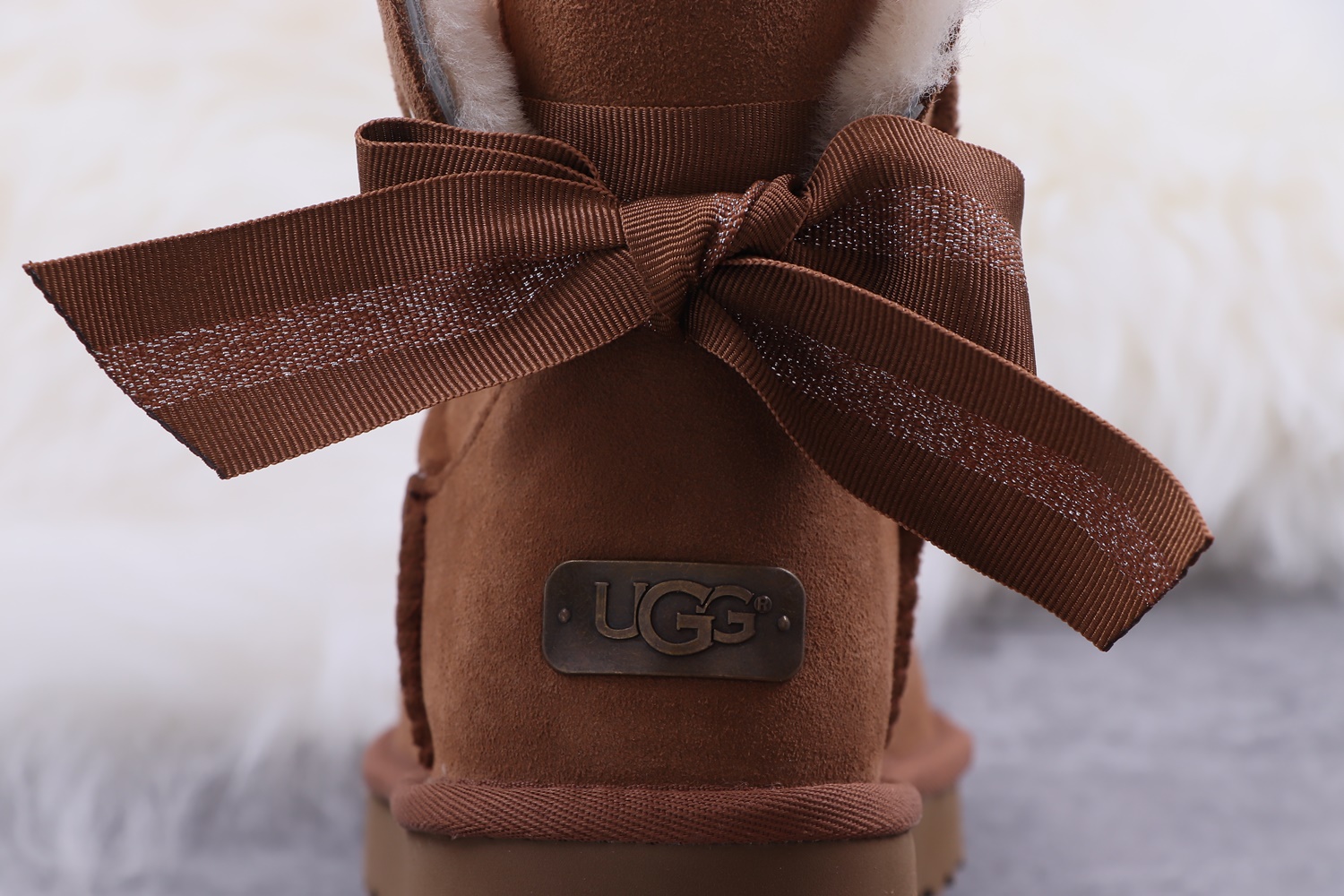 UGG 52.28$ 编号279-2434-R gallery