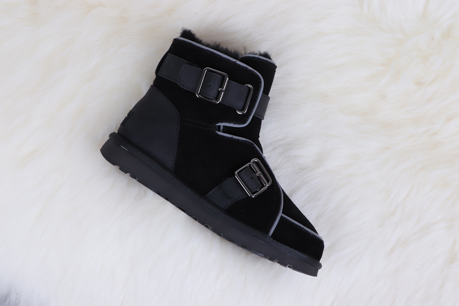 UGG 52.77$ 编号279-2425-R gallery