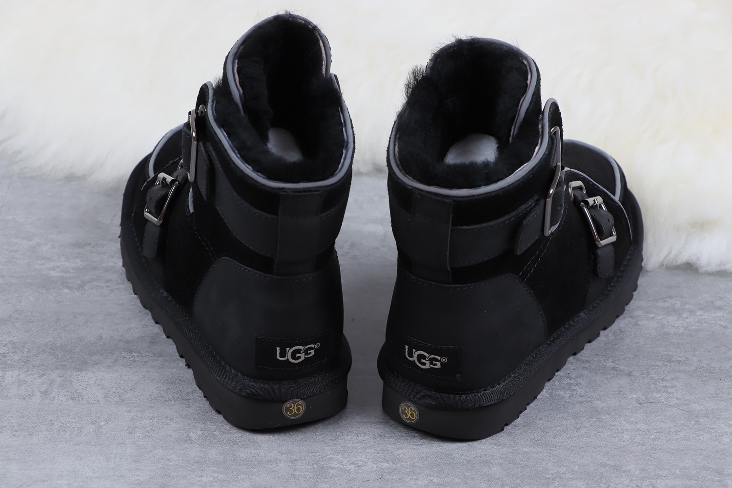 UGG 52.77$ 编号279-2425-R gallery