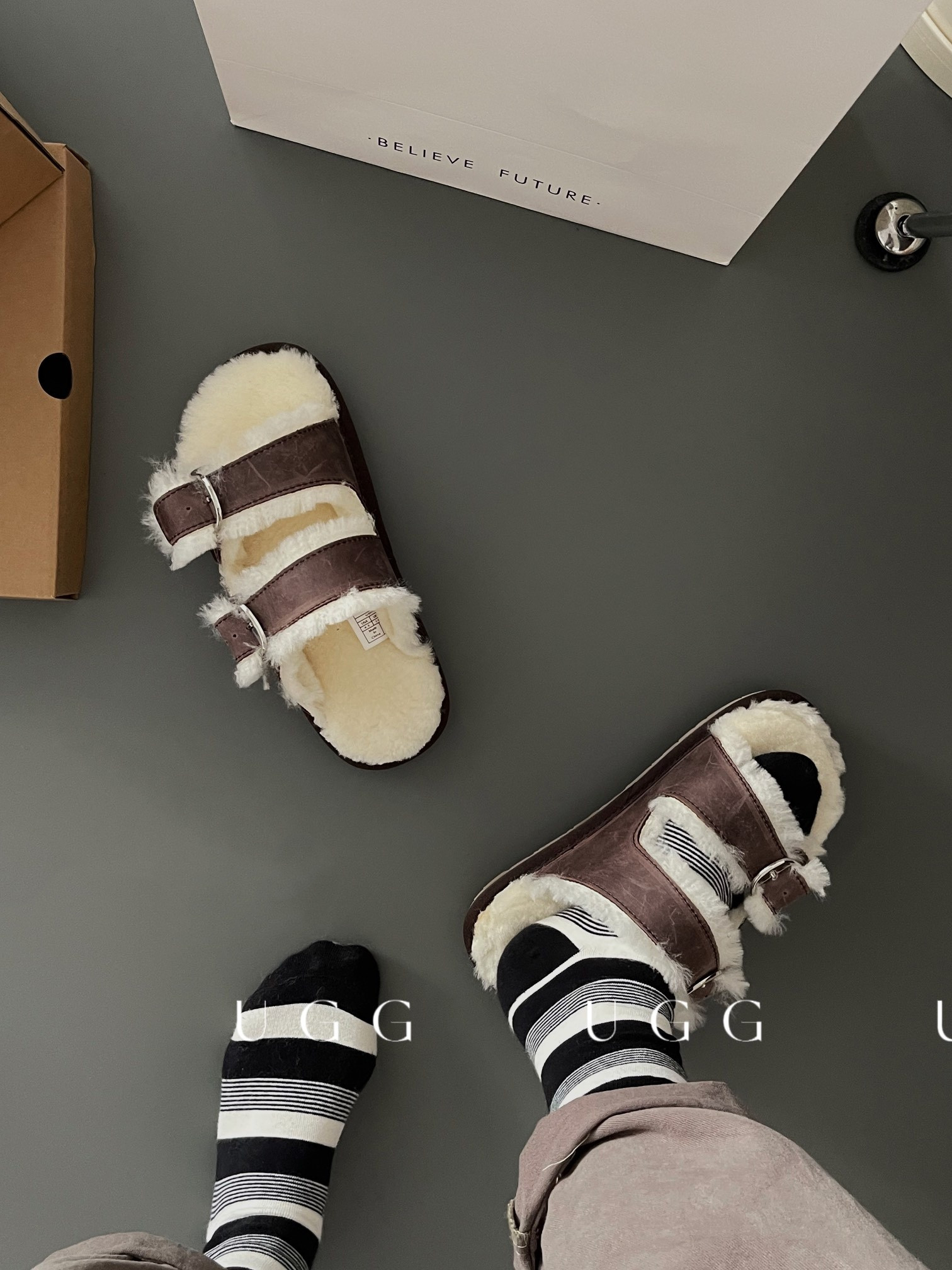 UGG 53.99$  code 523-10487-T gallery