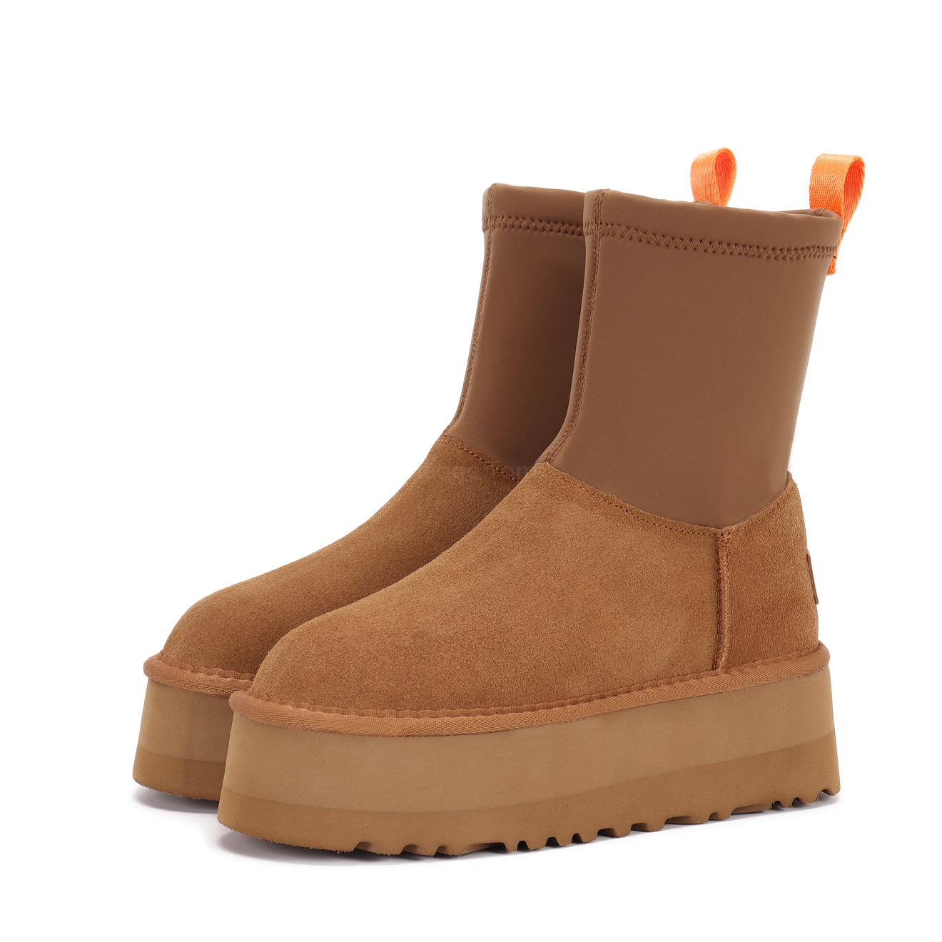 UGG 58.5$     CODE 279-7282-R gallery