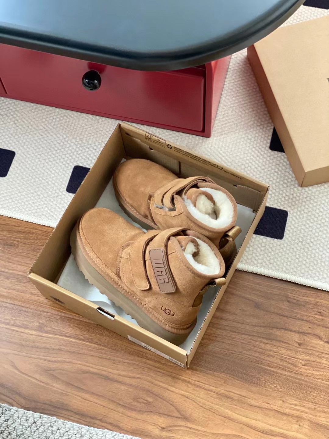 UGG 59.99$ CODE 279-6761-R gallery