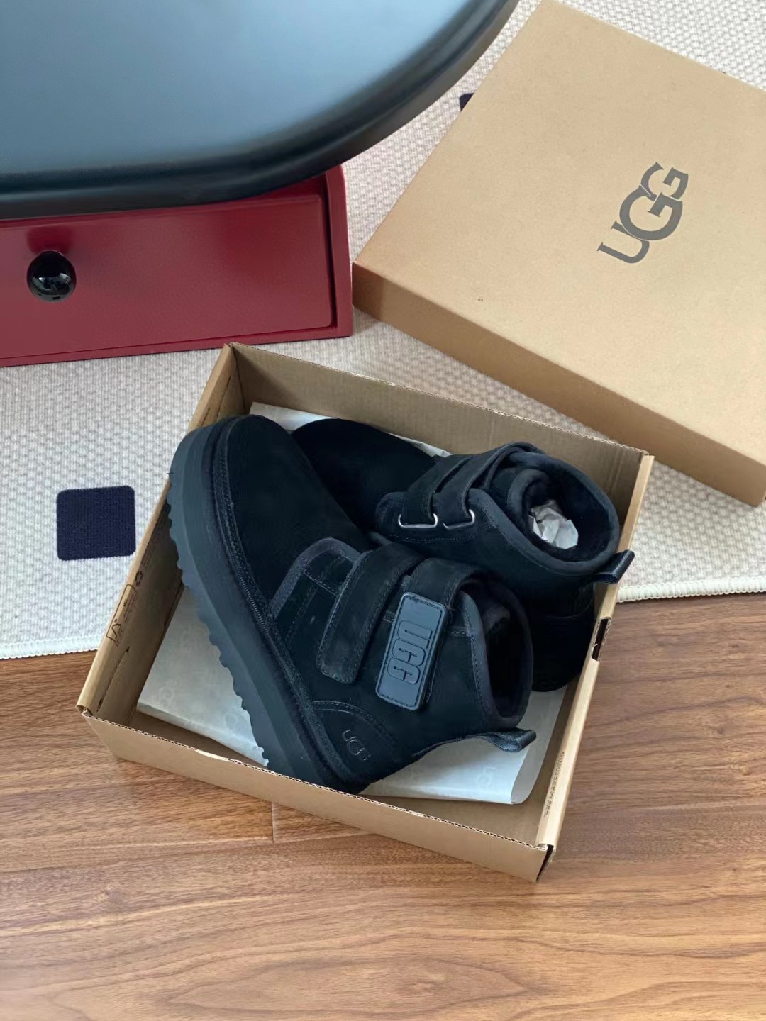 UGG 59.99$ CODE 279-9616-T gallery