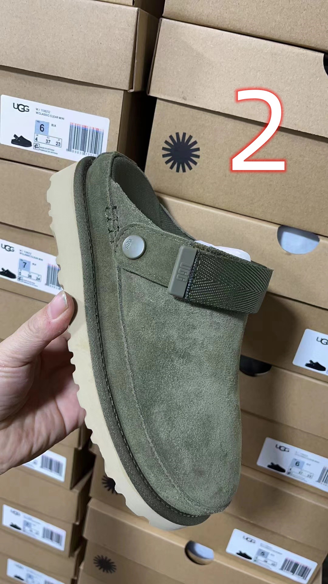 UGG 61.58$     CODE 525-6995-R gallery